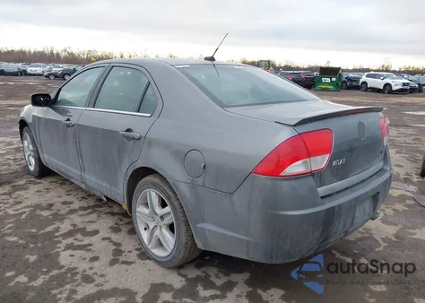 2011 Mercury Milan z USA, uszkodzony, nr VIN 3MEHM0HA7BR603842